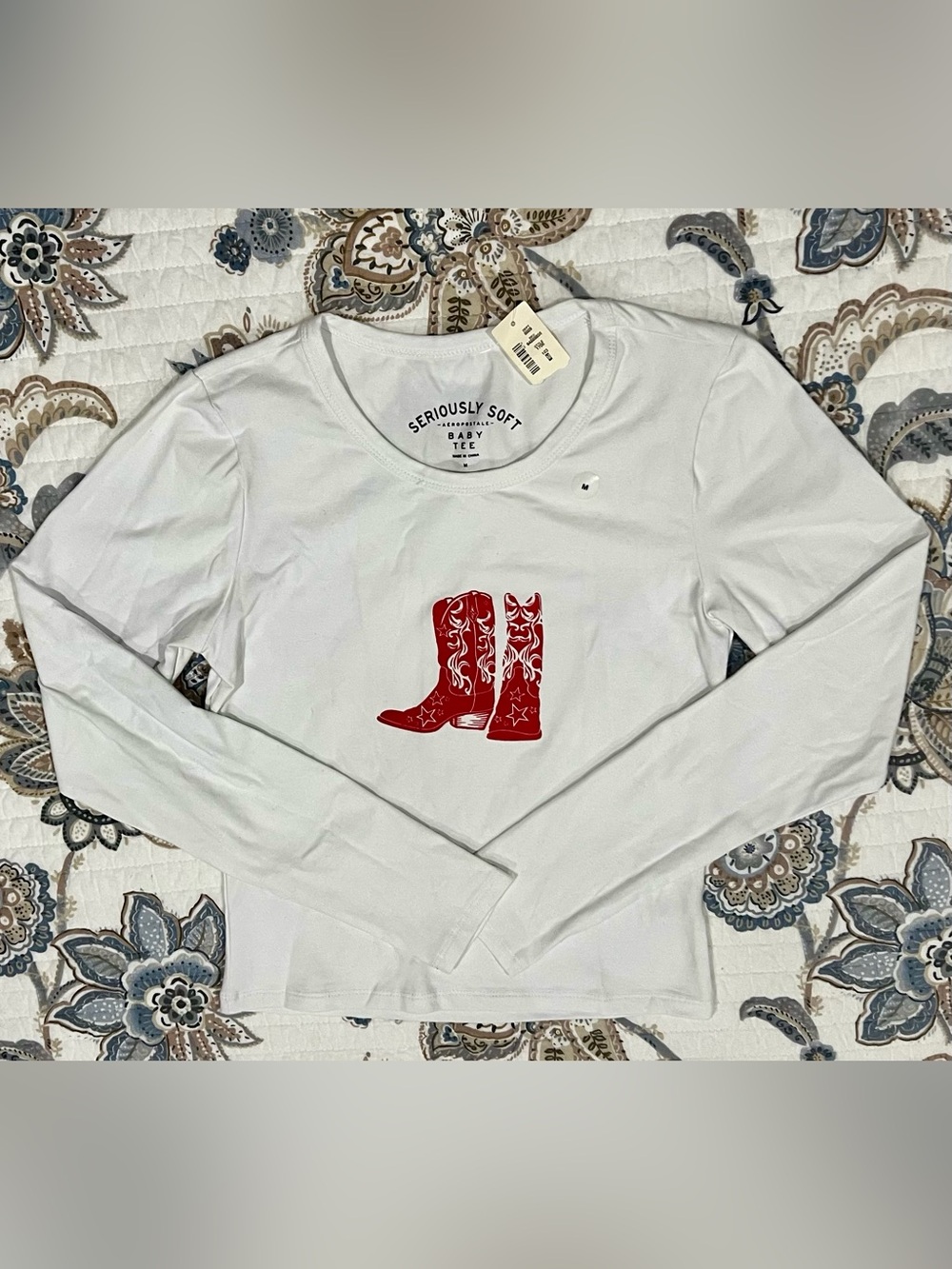 Aeropostale baby tee- cowboy boot